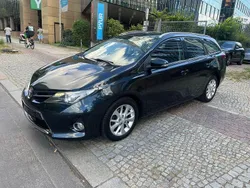 Schwarz Gebraucht 2014 Toyota Auris Life+ Limousine | 6.299 € (Fairer Preis)