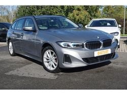 Grau Gebraucht 2023 BMW 318 Shadowline Kombi | 29.440 € (Guter Preis)