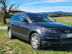 Grau Gebraucht 2007 Audi Q7 SUV | 8.000 € (Teuer)
