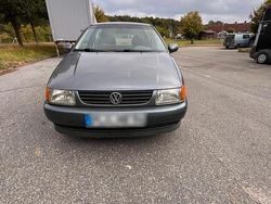 Grün Gebraucht 1994 VW Polo Kleinwagen | 1.300 €
