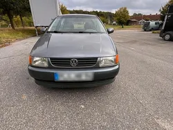 Grün Gebraucht 1994 VW Polo Kleinwagen | 1.450 €