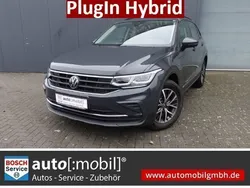 Grau Gebraucht 2022 VW Tiguan Life SUV | 30.480 € (Guter Preis)