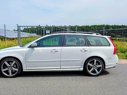 Weiß Gebraucht 2010 Volvo V50 R-Design Kombi | 6.500 €