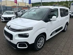 Polar weiß Gebraucht 2021 Citroën Berlingo Shine Van / Kleinbus | 25.900 € (Fairer Preis)