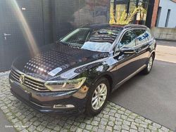 Schwarz Gebraucht 2019 VW Passat Comfortline Kombi | 15.991 € (Fairer Preis)