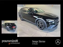 Schwarz Gebraucht 2022 Mercedes E220 Avantgarde Limousine | 42.490 € (Teuer)