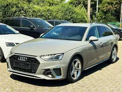 Grau Gebraucht 2022 Audi A4 S-Line Kombi | 19.990 € (Superpreis)