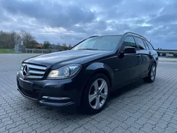 Schwarz Gebraucht 2011 Mercedes C220 Limousine | 4.790 € (Fairer Preis)