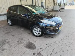 Schwarz Gebraucht 2015 Ford Fiesta Titanium Kleinwagen | 8.000 € (Fairer Preis)