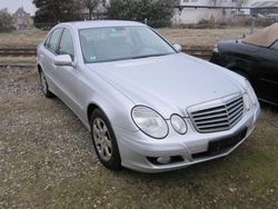 Iridiumsilber metallic (metallic) Gebraucht 2006 Mercedes E280 Limousine | 1.900 € (Superpreis)
