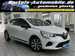Weiß Gebraucht 2022 Renault Clio V Equilibre Limousine | 11.650 € (Fairer Preis)