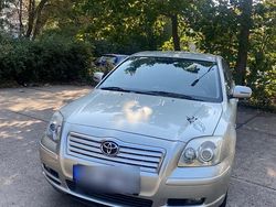Silber Gebraucht 2006 Toyota Avensis Limousine | 3.100 € (Fairer Preis)