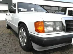 Weiß Gebraucht 1990 Mercedes 190 Limousine | 7.450 €