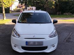 Weiß Gebraucht 2014 Mitsubishi Space Star Kleinwagen | 3.000 €
