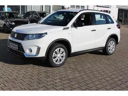 Weiss Neu 2024 Suzuki Vitara Club SUV | 19.450 € (Superpreis)