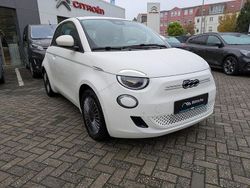 Colore esterno (arktis weiß) Gebraucht 2024 Fiat 500e Kleinwagen | 21.990 € (Guter Preis)