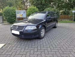 Schwarz Gebraucht 2002 VW Passat Kombi | 1.990 € (Fairer Preis)