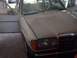 Weiß Gebraucht 1979 Mercedes 240 Kombi | 4.400 €
