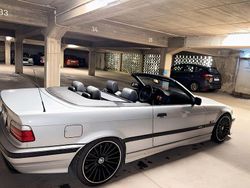 Silber Gebraucht 1996 BMW 320 Cabriolet Performance Cabrio | 6.790 €
