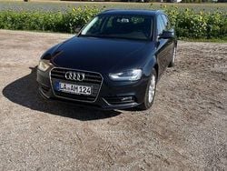 Blau Gebraucht 2015 Audi A4 Kombi | 13.000 € (Fairer Preis)