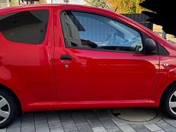 Rot Gebraucht 2008 Toyota Aygo Kleinwagen | 4.400 € (Etwas zu teuer)