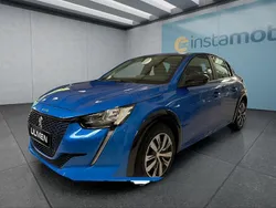 Blau Gebraucht 2022 Peugeot e-208 Kleinwagen | 16.499 € (Fairer Preis)