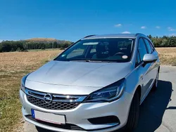 Silber Gebraucht 2019 Opel Astra Limousine | 11.600 € (Guter Preis)