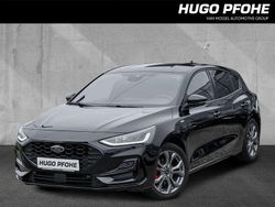 Agate black metallic Gebraucht 2022 Ford Focus ST-Line Limousine | 18.490 € (Fairer Preis)