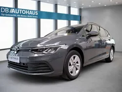 Grau Gebraucht 2022 VW Golf VIII Life Kombi | 17.460 € (Superpreis)