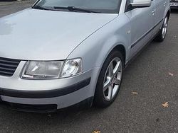 Silber Gebraucht 2000 VW Passat Limousine | 2.200 € (Etwas zu teuer)