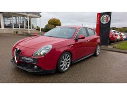 Rosso alfa Gebraucht 2016 Alfa Romeo Giulietta Super Limousine | 15.990 €