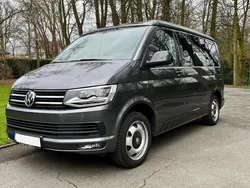 Grau Gebraucht 2016 VW T6 Edition Van | 41.500 € (Teuer)