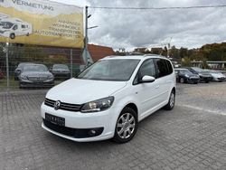 Weiß Gebraucht 2014 VW Touran Life Van / Kleinbus | 5.890 € (Guter Preis)