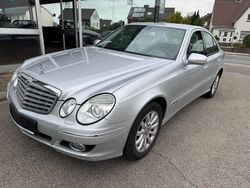 Silber Gebraucht 2008 Mercedes E200 Elegance Limousine | 6.200 € (Fairer Preis)
