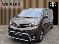 Braun Gebraucht 2021 Toyota Proace Verso Team Kombi | 37.490 € (Teuer)