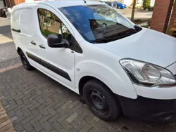 Weiß Gebraucht 2012 Citroën Berlingo Van / Kleinbus | 5.100 € (Guter Preis)