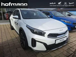 Weiss Neu 2024 Kia XCeed 2 SUV | 29.990 € (Etwas zu teuer)