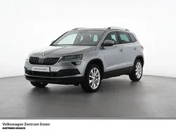 Grau Gebraucht 2020 Skoda Karoq Style SUV | 25.760 € (Fairer Preis)