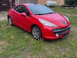 Rot Gebraucht 2008 Peugeot 207 CC Filou Cabrio | 1.600 € (Fairer Preis)