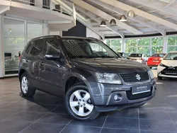 Grau Gebraucht 2011 Suzuki Grand Vitara SUV | 4.980 € (Fairer Preis)