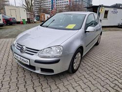 Silber Gebraucht 2008 VW Golf VI Kleinwagen | 2.500 €