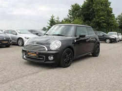 Midnight black metallic Gebraucht 2013 Mini Cooper Kleinwagen | 6.790 € (Fairer Preis)