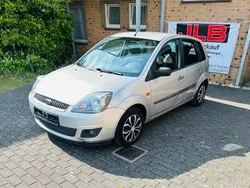 Silber Gebraucht 2007 Ford Fiesta Kleinwagen | 850 € (Superpreis)