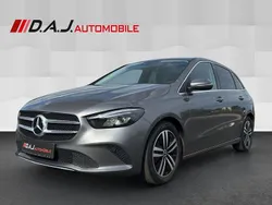 Grau Gebraucht 2020 Mercedes B200 Progressive Van / Kleinbus | 21.480 € (Fairer Preis)