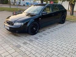 Schwarz Gebraucht 2004 Audi A4 Kombi | 2.000 € (Fairer Preis)