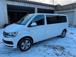 Weiß Gebraucht 2015 VW Caravelle Comfortline Van / Kleinbus | 16.950 € (Guter Preis)