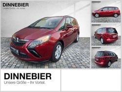 Rot Gebraucht 2014 Opel Zafira Tourer Edition Van / Kleinbus | 11.389 € (Etwas zu teuer)
