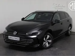 Beige Gebraucht 2024 VW Passat Alltrack Business Kombi | 32.271 €