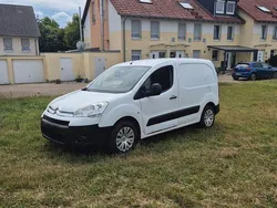 Weiß Gebraucht 2011 Citroën Berlingo Van / Kleinbus | 4.100 € (Superpreis)