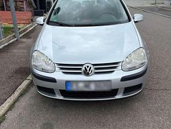 Silber Gebraucht 2005 VW Golf IV Trendline Kleinwagen | 3.500 € (Etwas zu teuer)
